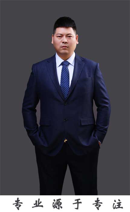 中國第一保鏢潘顯今被媒體譽為中華第一保鏢